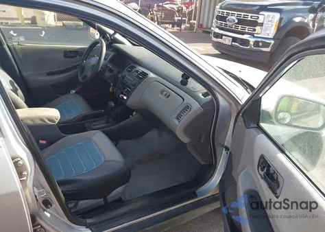 2002 Honda Accord 2.3 Se из США, поврежденный, VIN 1HGCG56782A126471